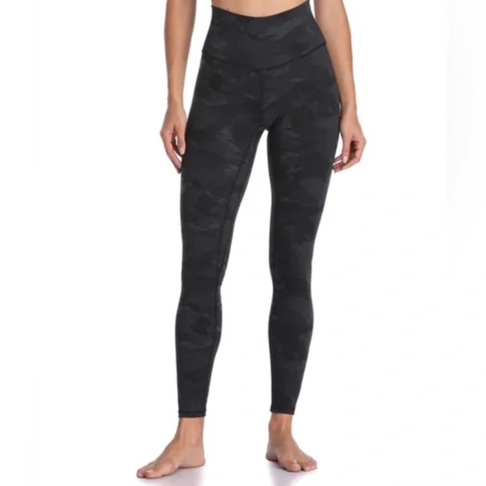 ColorfulKoala | 28″ High Waisted Leggings (Deep Grey Camo)